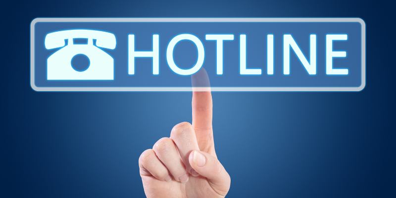 Gọi hotline liên hệ Kubet giải quyết trường hợp khẩn cấp